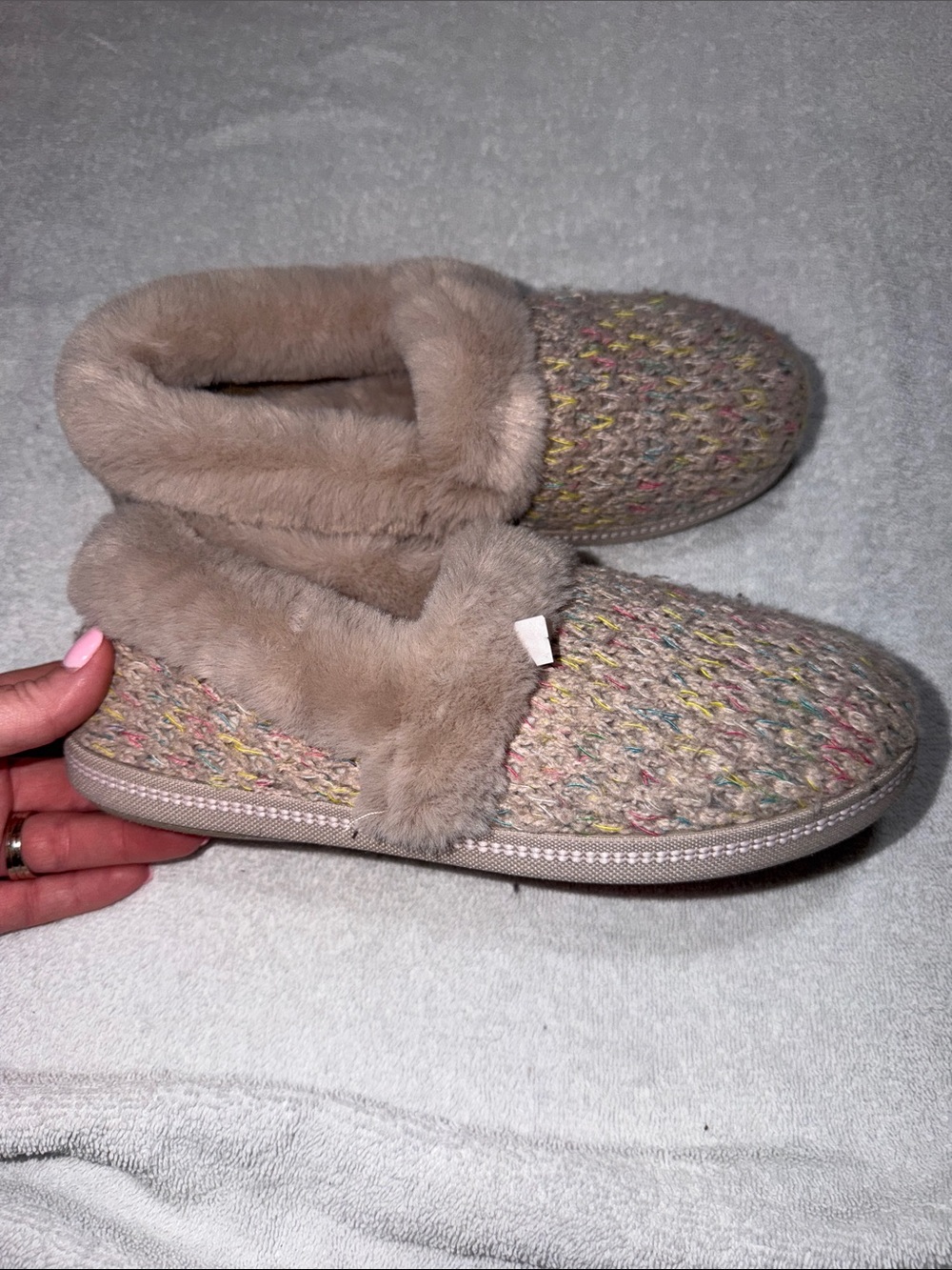 Skechers Women's Multicolor Fleck Knit Faux-Fur Lined Slippers - Taupe